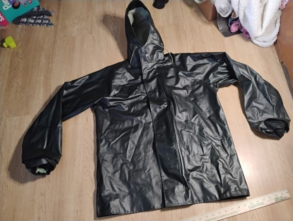 LaCrosse Jacket And Pants Rain Coat Men M Hooded. Olive Green